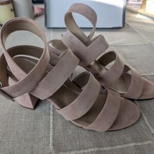 Vionic Blaire Suede Rose Wrap Around Ankle Strap Block Sandal Heels 10